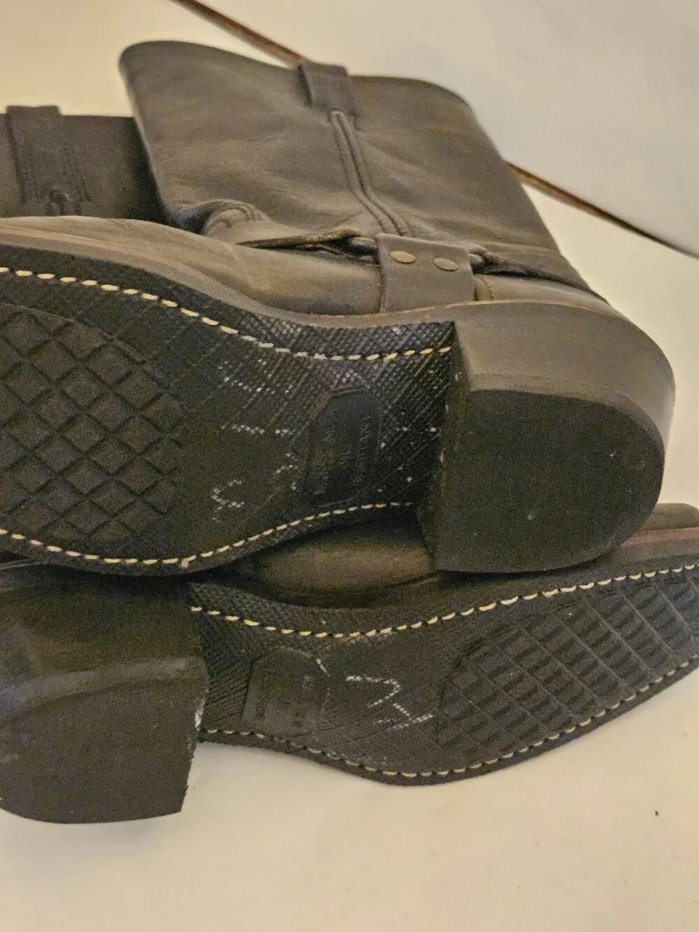 Frye Black Leather Moto Boots 8 - Like New - Picture 4 of 9